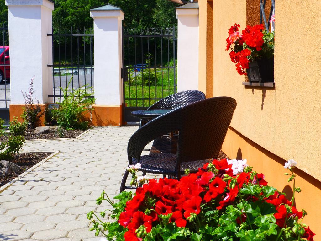 Ubytovanie Na Frantsachte Banska Stiavnica Luaran gambar